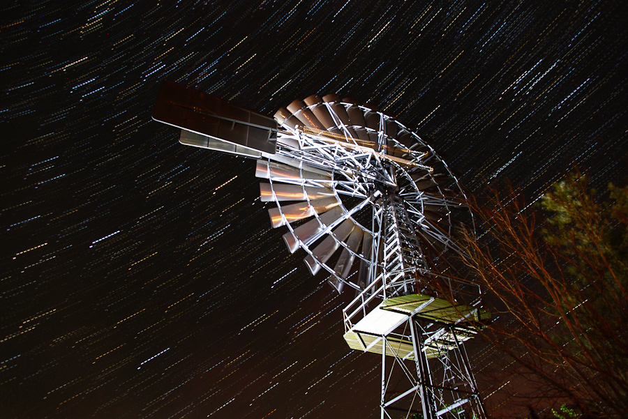 Star Trails - Windrad Middelhagen