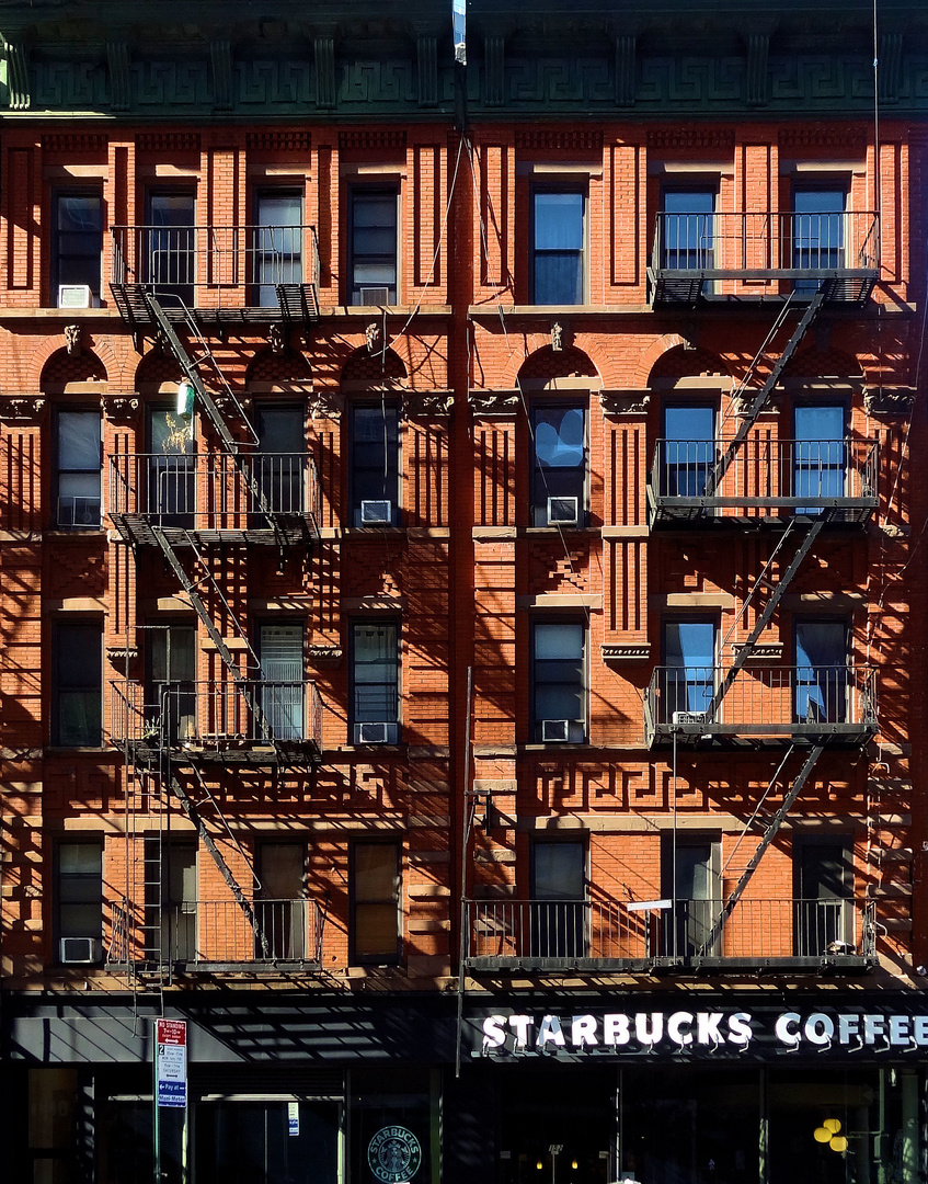 starbucks fassade ohne autos