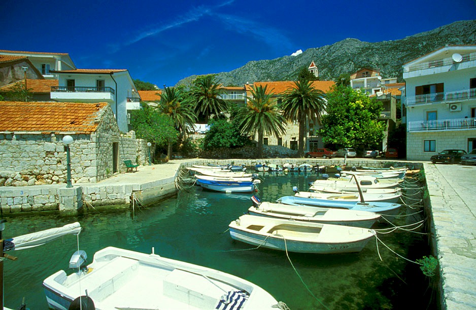 Stari porat of Gradac