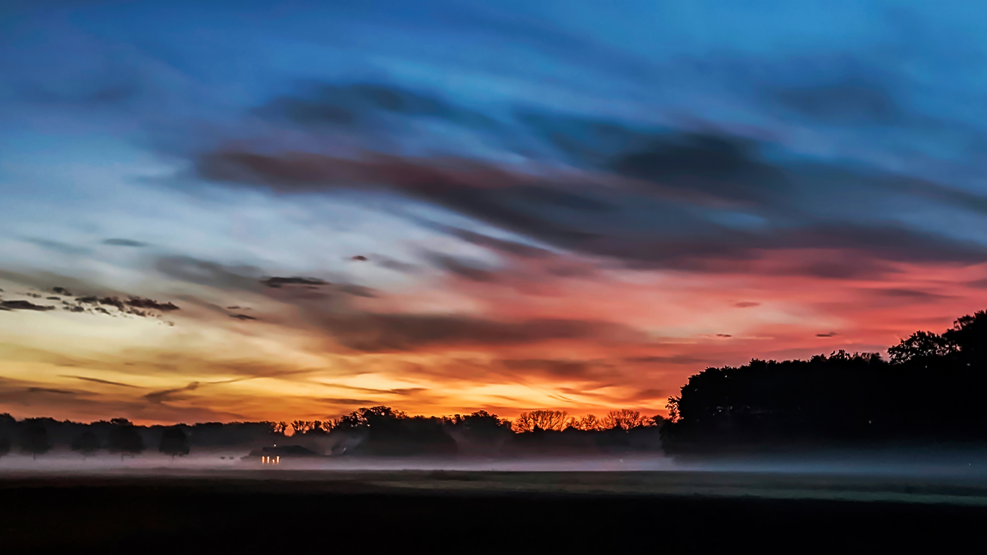 Starker Sonnenaufgang