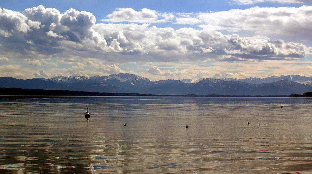 Starnberger See an einem Sonntagnachmittag