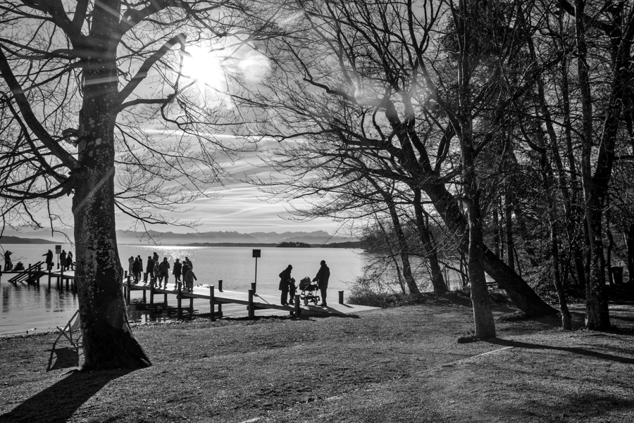 Starnberger See im Gegenlicht