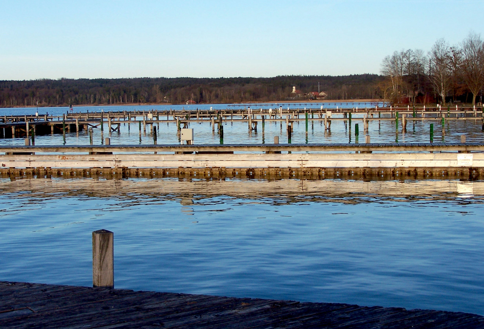 Starnberger See im Vorfrühling