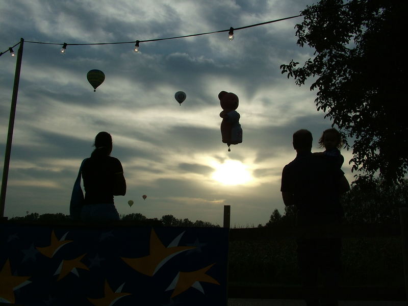 Start am Abend bein Ballontreffen Europa-Park 2006