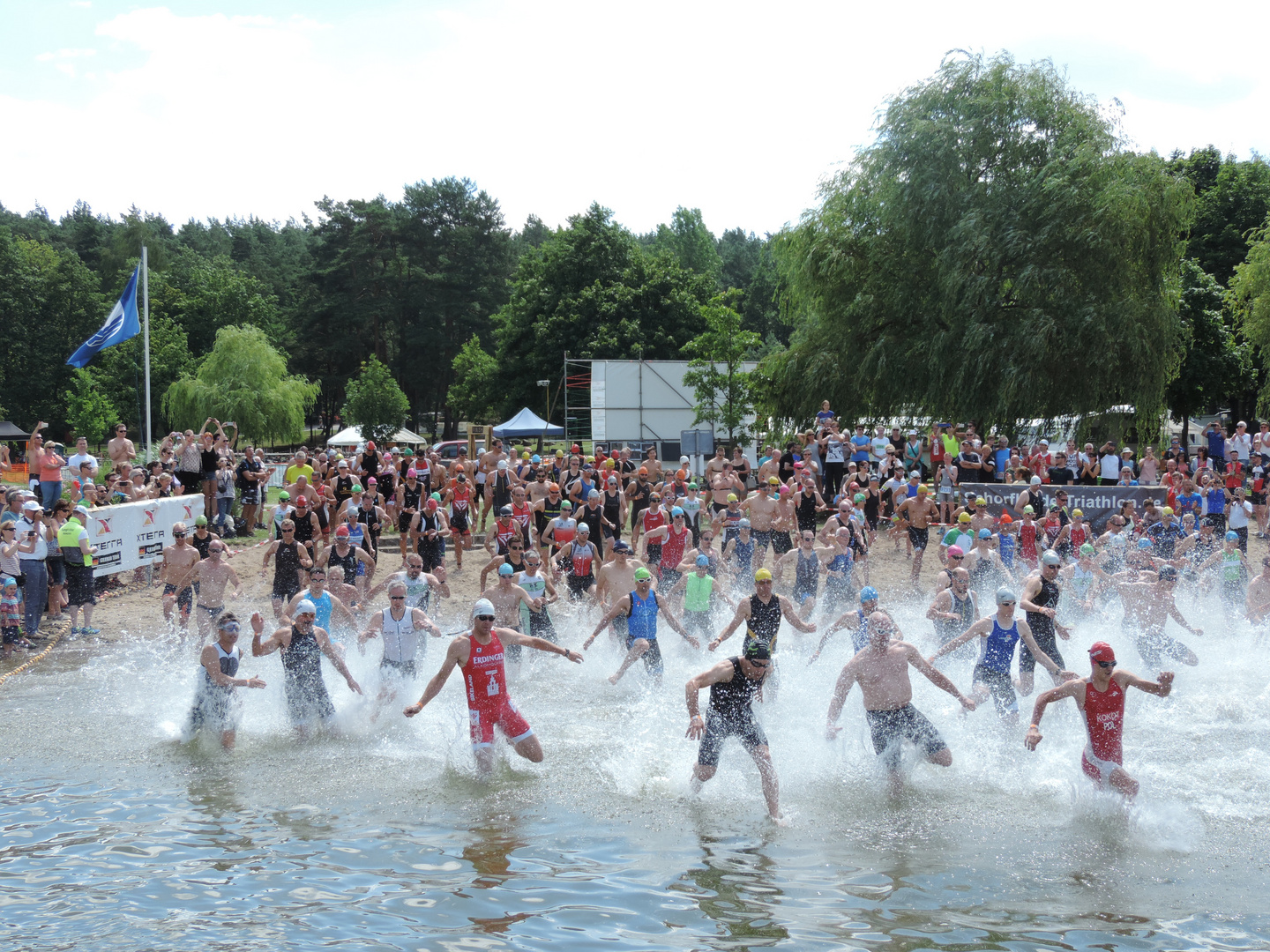 Start des Schorfheide-Triathlons 2016