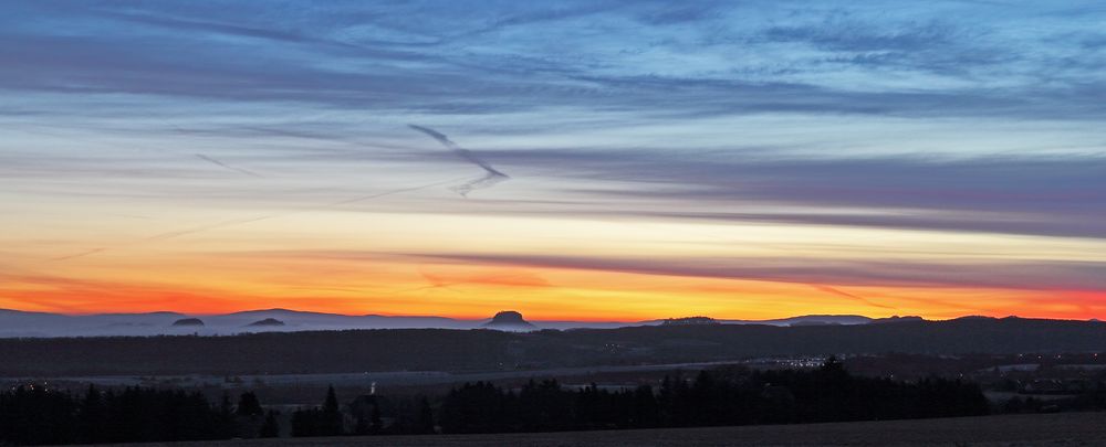 Start in einen tollen Tag mit den Gipfeln der Sächsischen Schweiz...