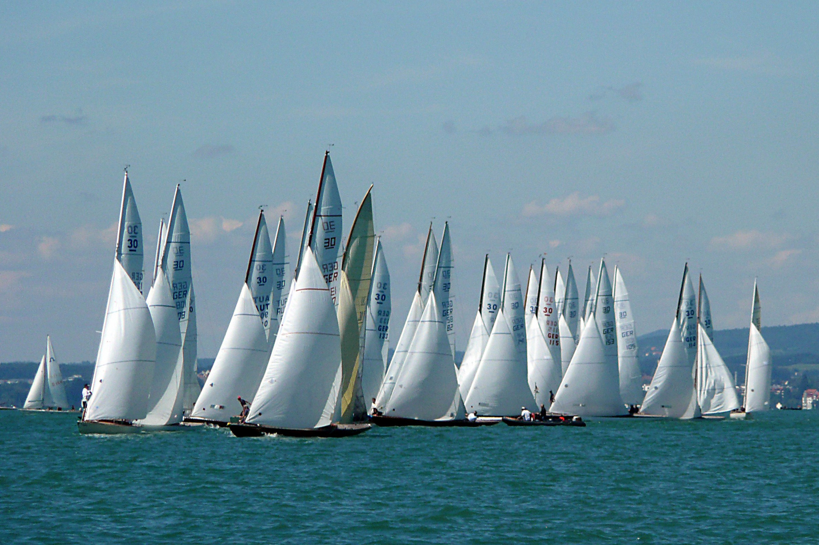 Start zur Segelregatta am Bodensee. Noch ist alles offen!