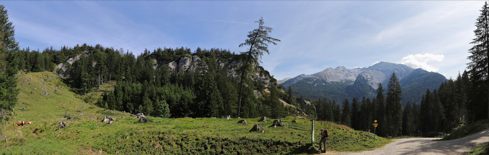 Start zur Wanderung (2019_09_14_6396_pano_ji)