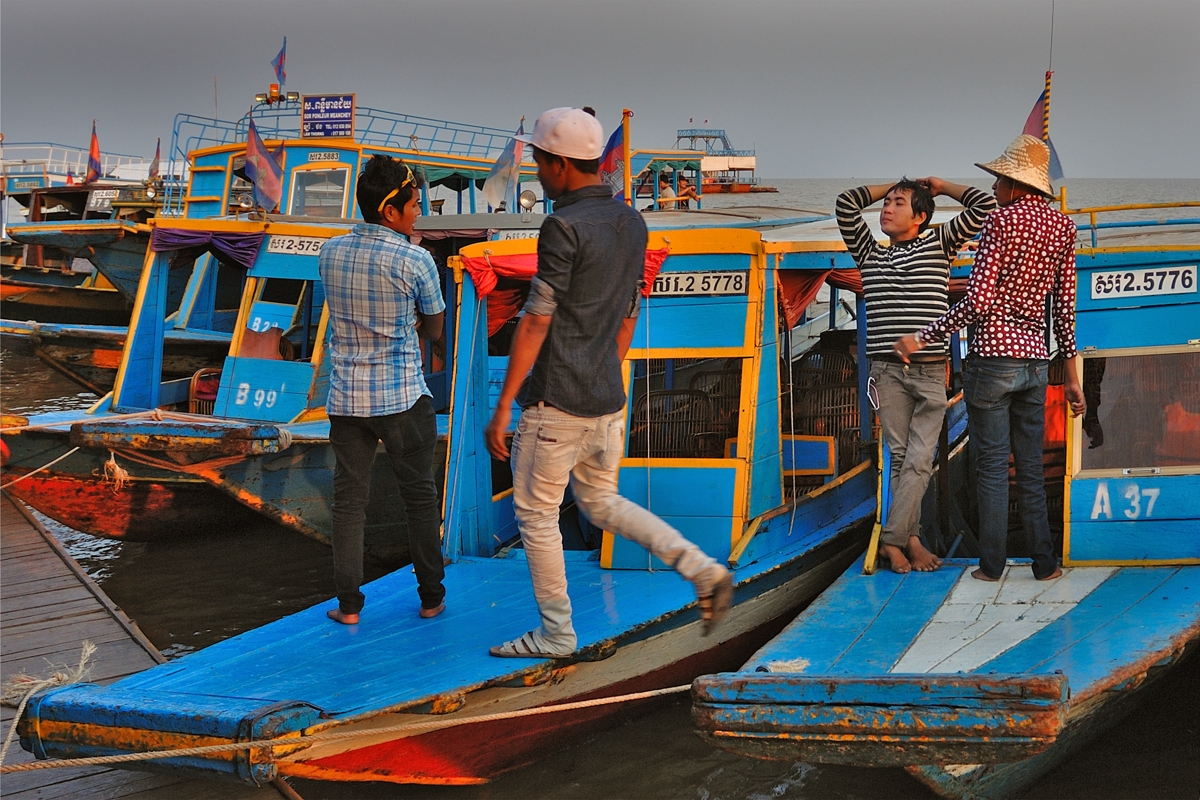 Starting the ripoff tour on Tonle Sap