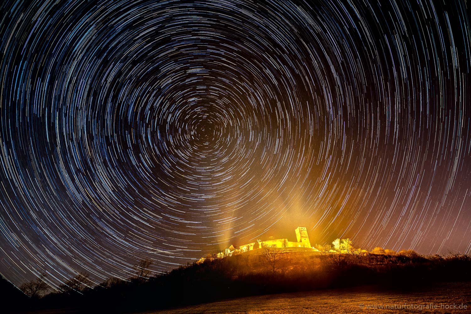 ~ Startrail über der Burg Gleichen ~