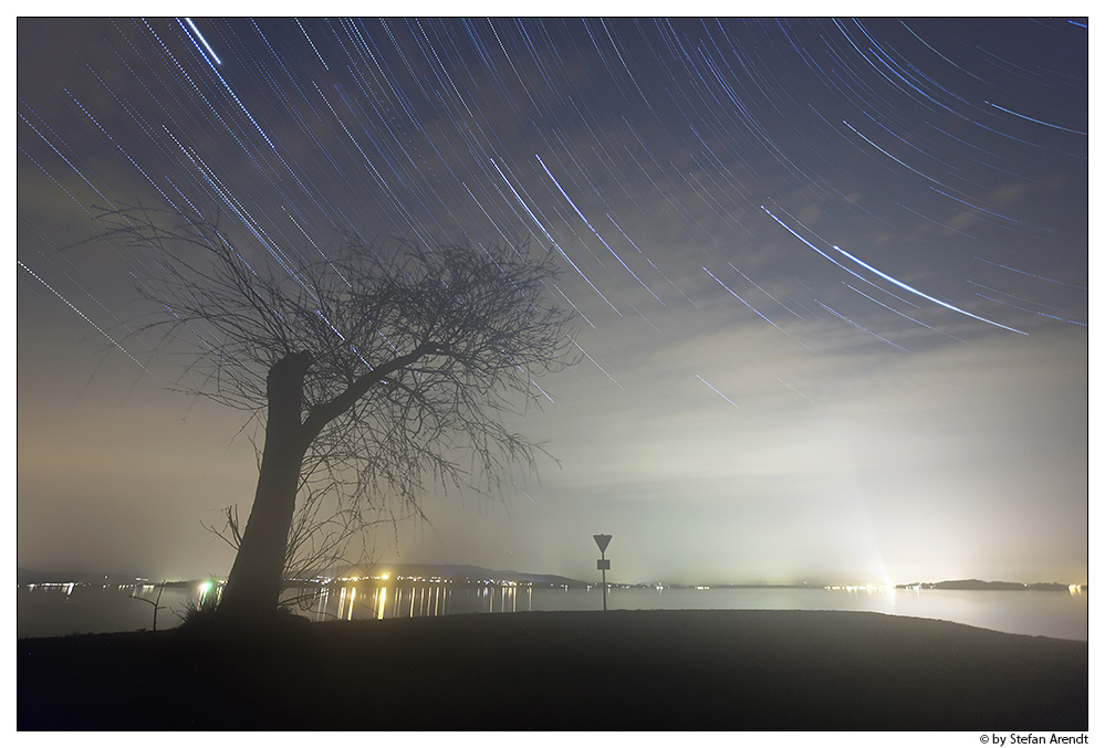 Startrails bei Nebel