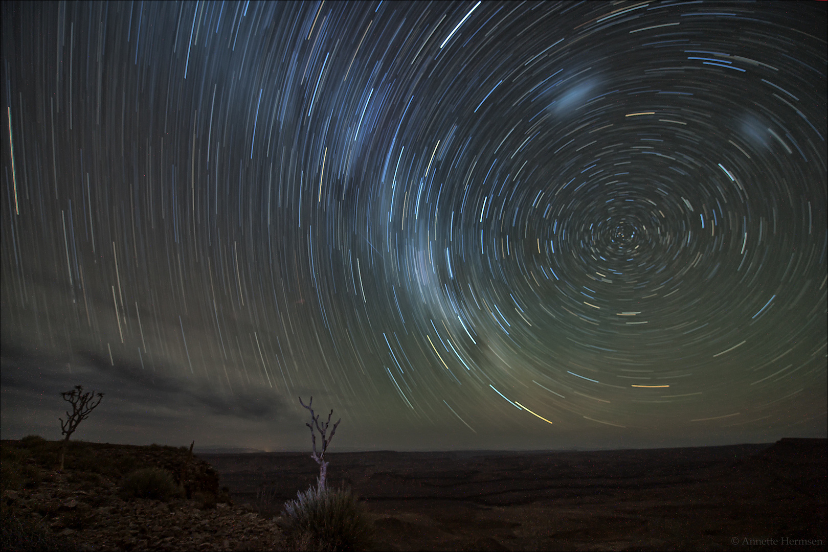 Startrails über dem Fish River Canyon