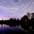 Startrails über dem See