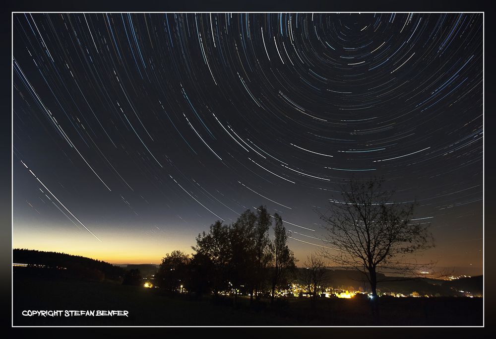 Startrails über Weidenhausen