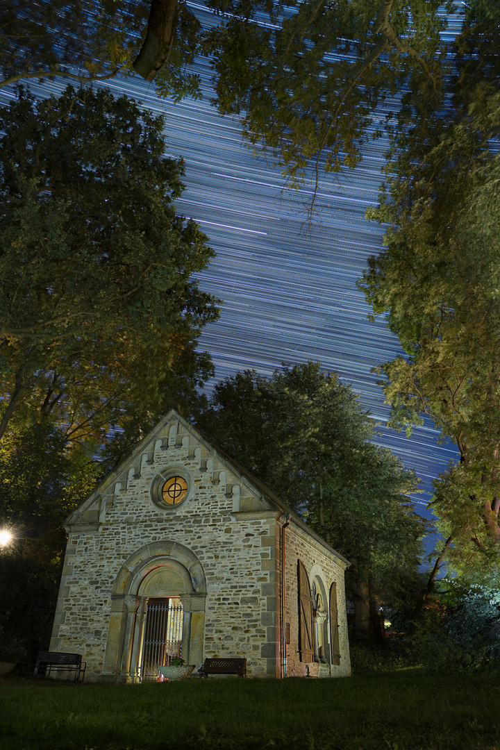 Startrails vs. Marienkapelle