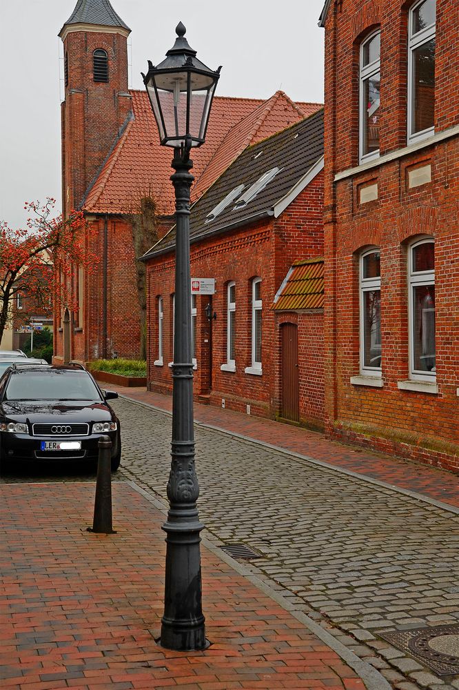 Staßenlaterne in der Altstadt von Leer