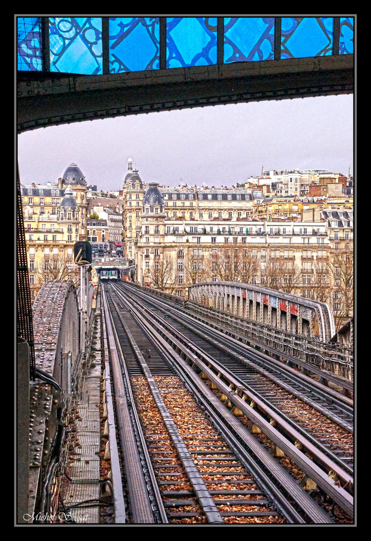 Station de métro "Bir-Hakeim"