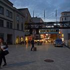 Station Döppersberg am Abend - Schwebebahn