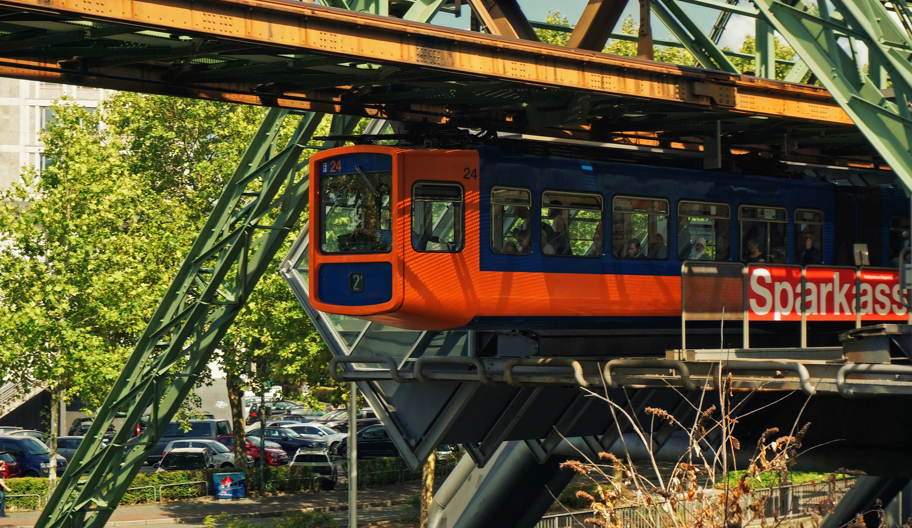 Station Ohligsmühle   Schwebebahn Ausfahrt