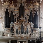 statt Kerzenlicht oder Knabenchor .. ...