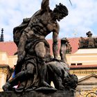 Statua al portone di Giants nel castello di Praga Praga, repubblica Ceca