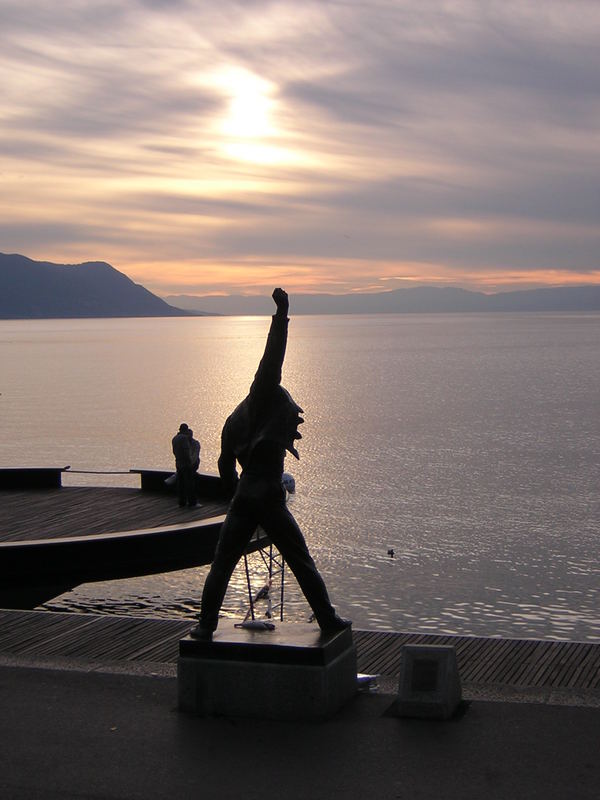 Statua di Freddie Mercury sul Lago di Ginevra - Montreux