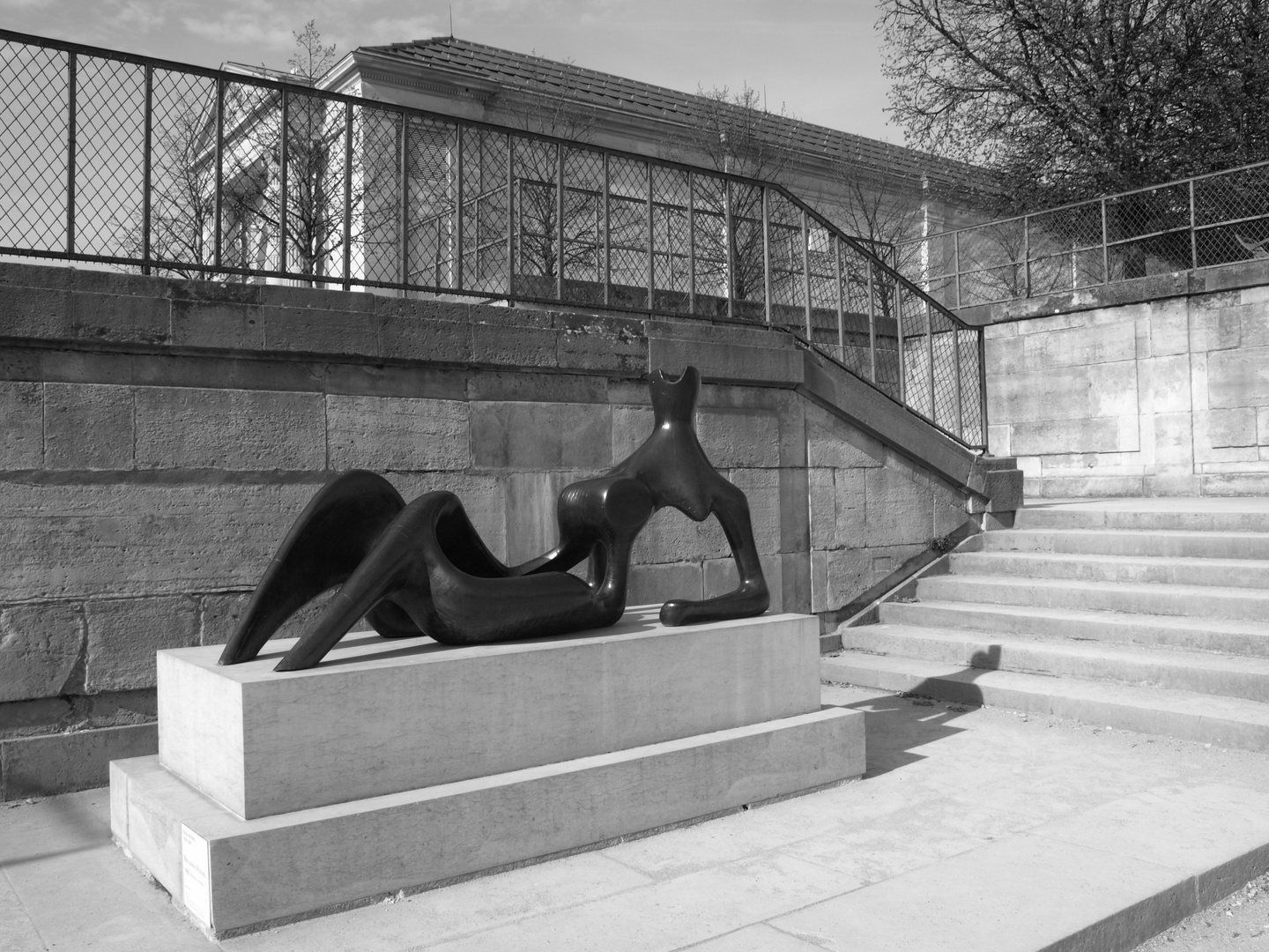 Statue au Jardin des Tuileries. Paris