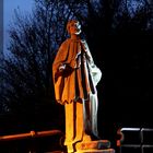 Statue auf ner kleinen Brücke