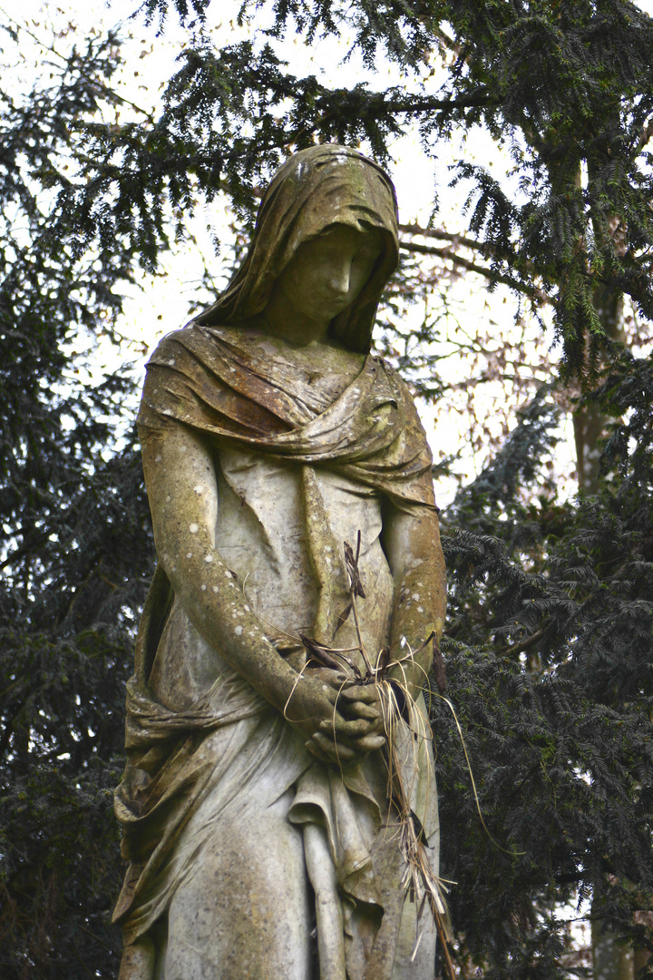 Statue