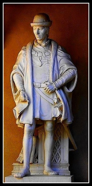 Statue de Louis XI à Amboise