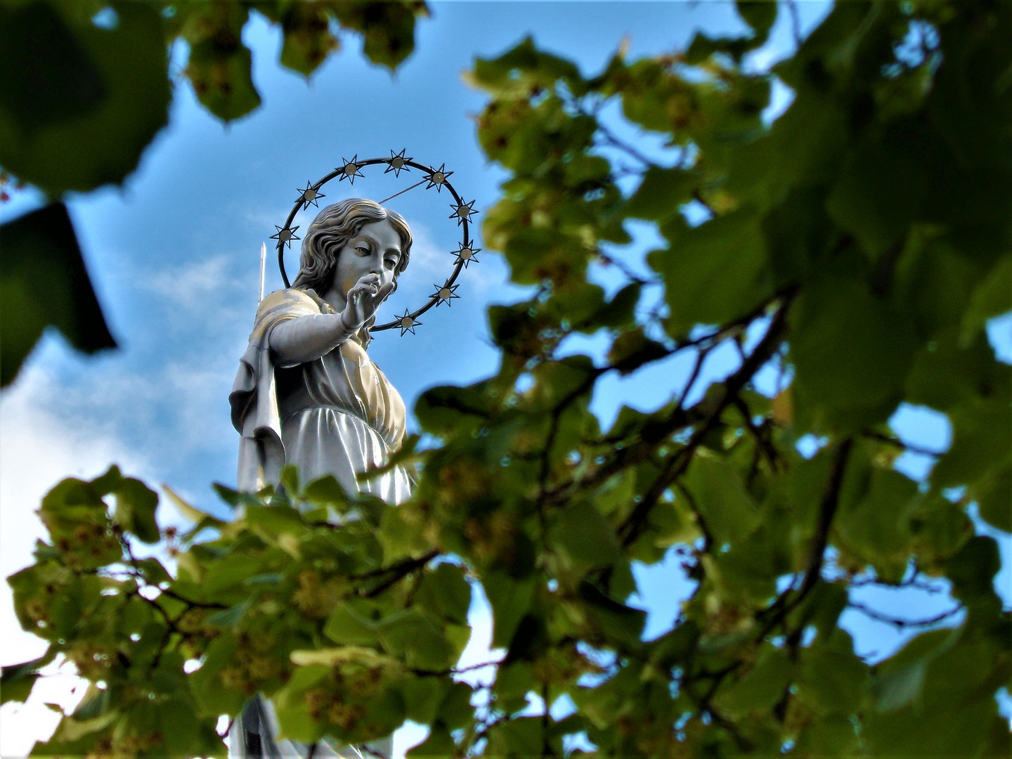 Statue de Notre dame de Sion