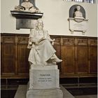  Statue du poète Alfred Tennyson ancien élève de Trinity College