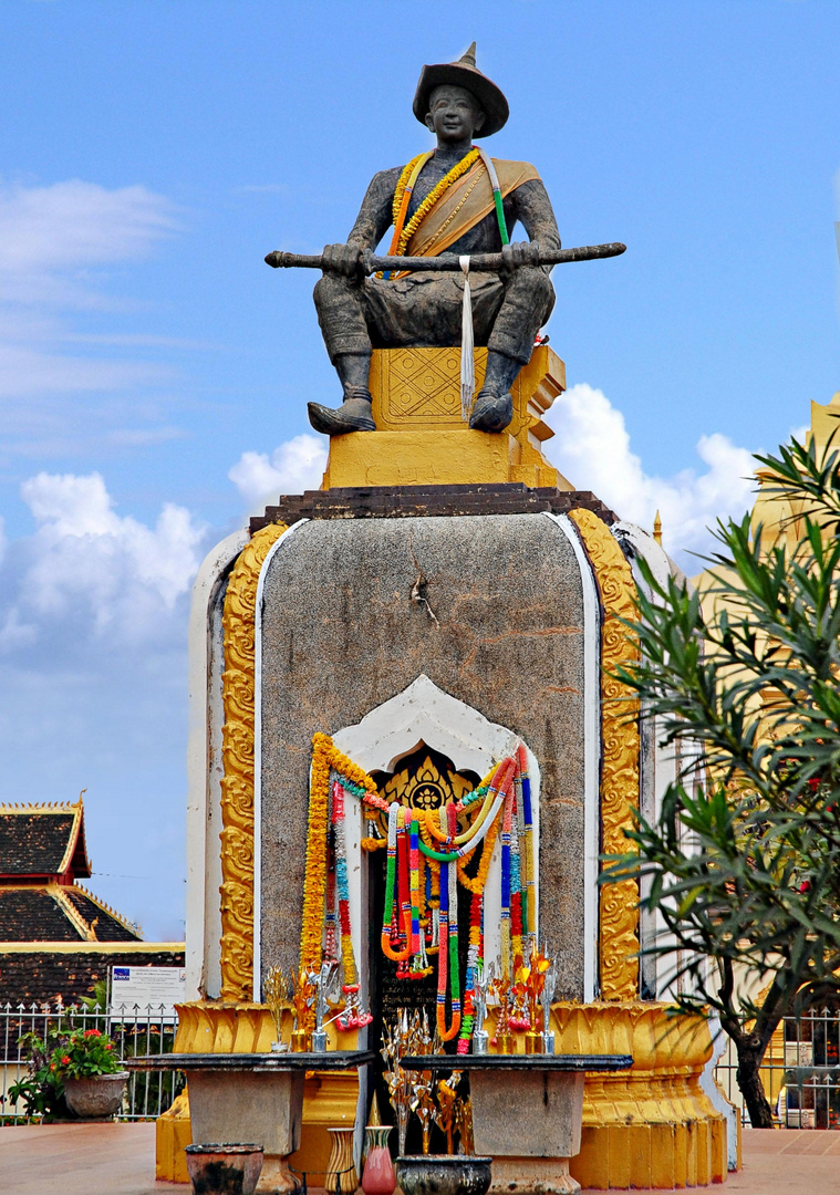 Statue du Roi Setthathirat