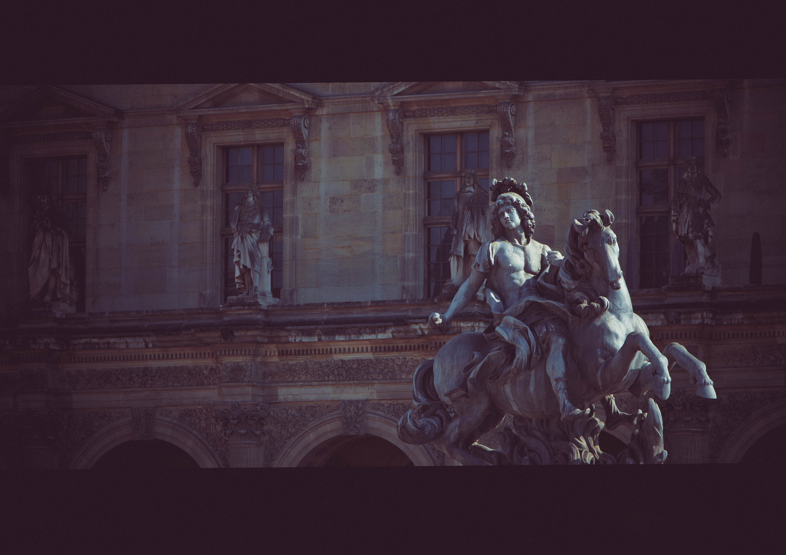 Statue équestre de Louis XIV / Louvre