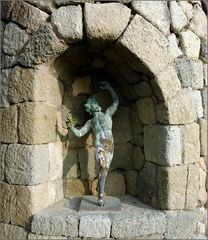 Statue " il Fauno " ....
