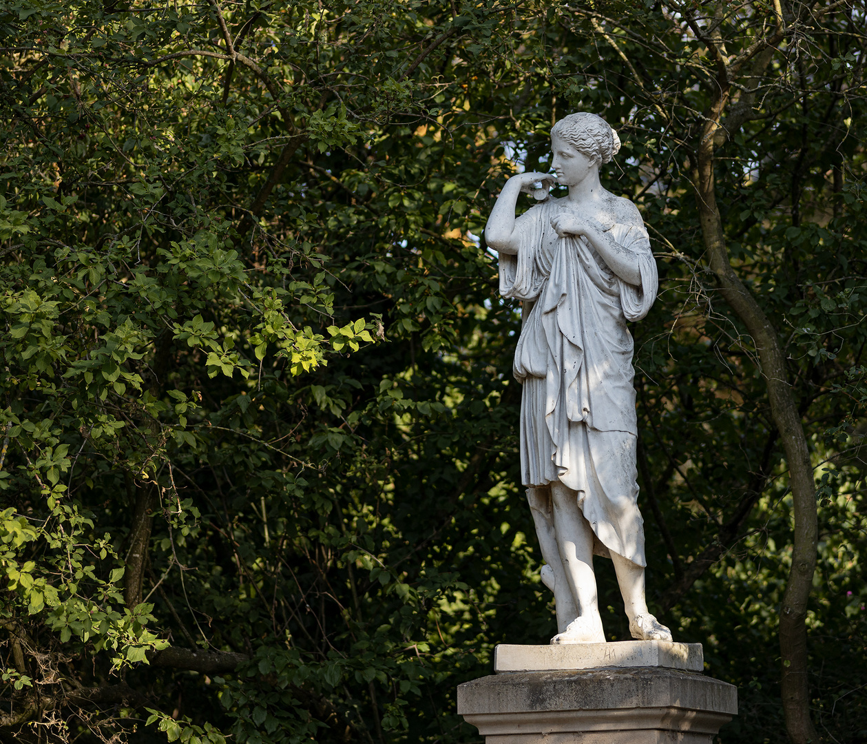 Statue im Gutspark Marienfelde