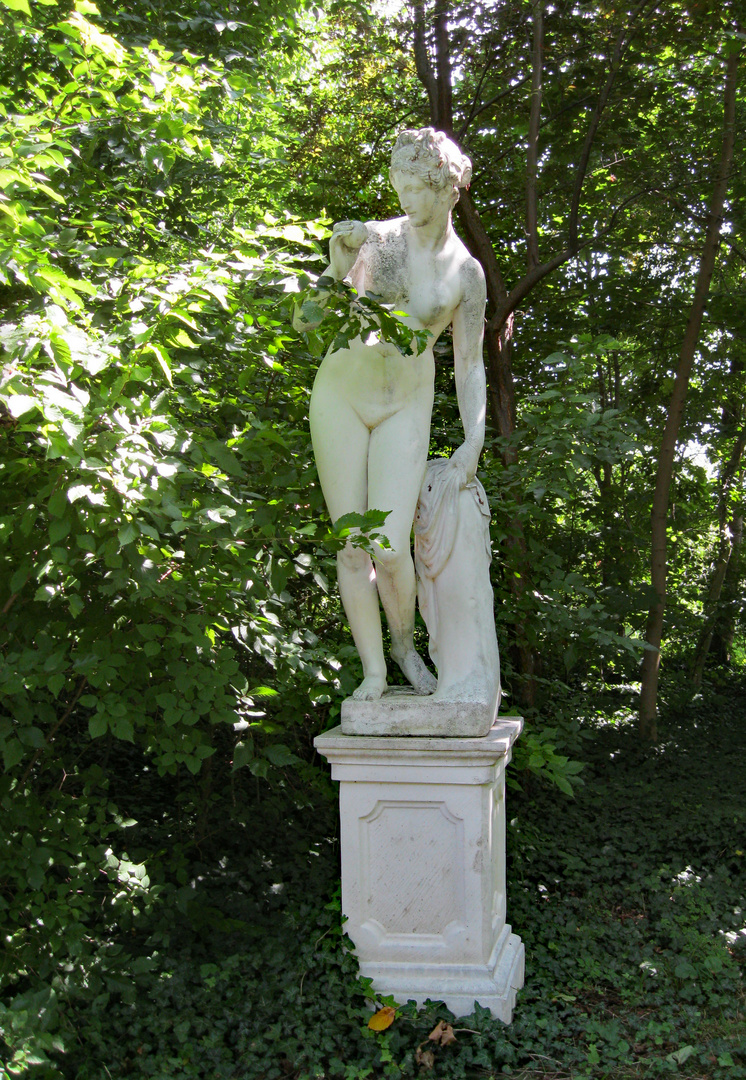 Statue im Schlosspark