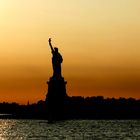 Statue of Liberty says goodby to the Bush-Government - a new aera will begin soon