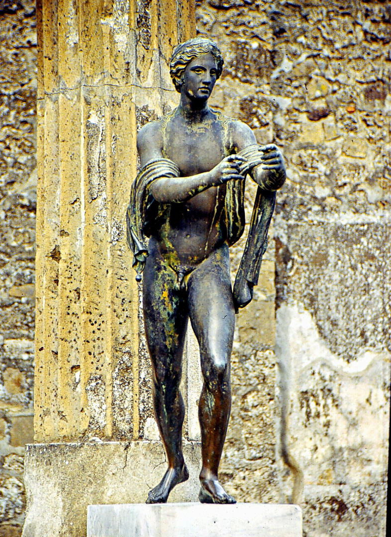 statue originale d'Apollon à Pompéi