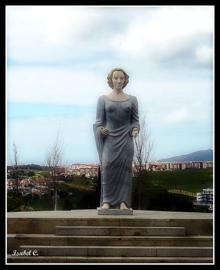 Statue (Sophia M. B. Andresen)