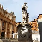 Statue von Papst Pius