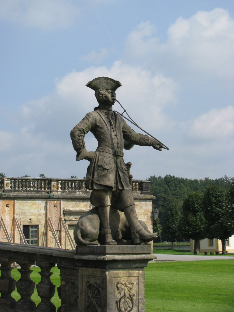 Statue vor Schloss Moritzburg