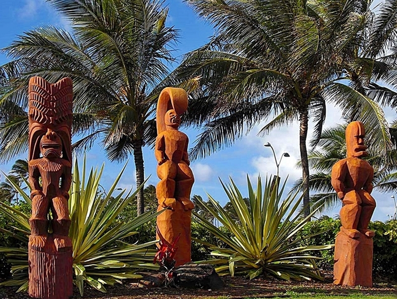 Statuen am Polynesian – Cultural – Center 