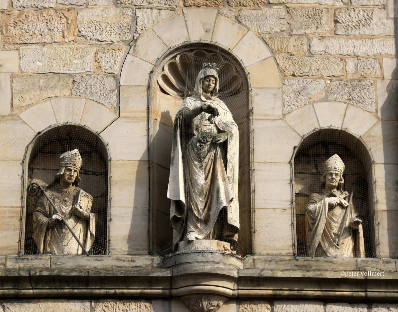 statuen an St. Elisabeth Hannover