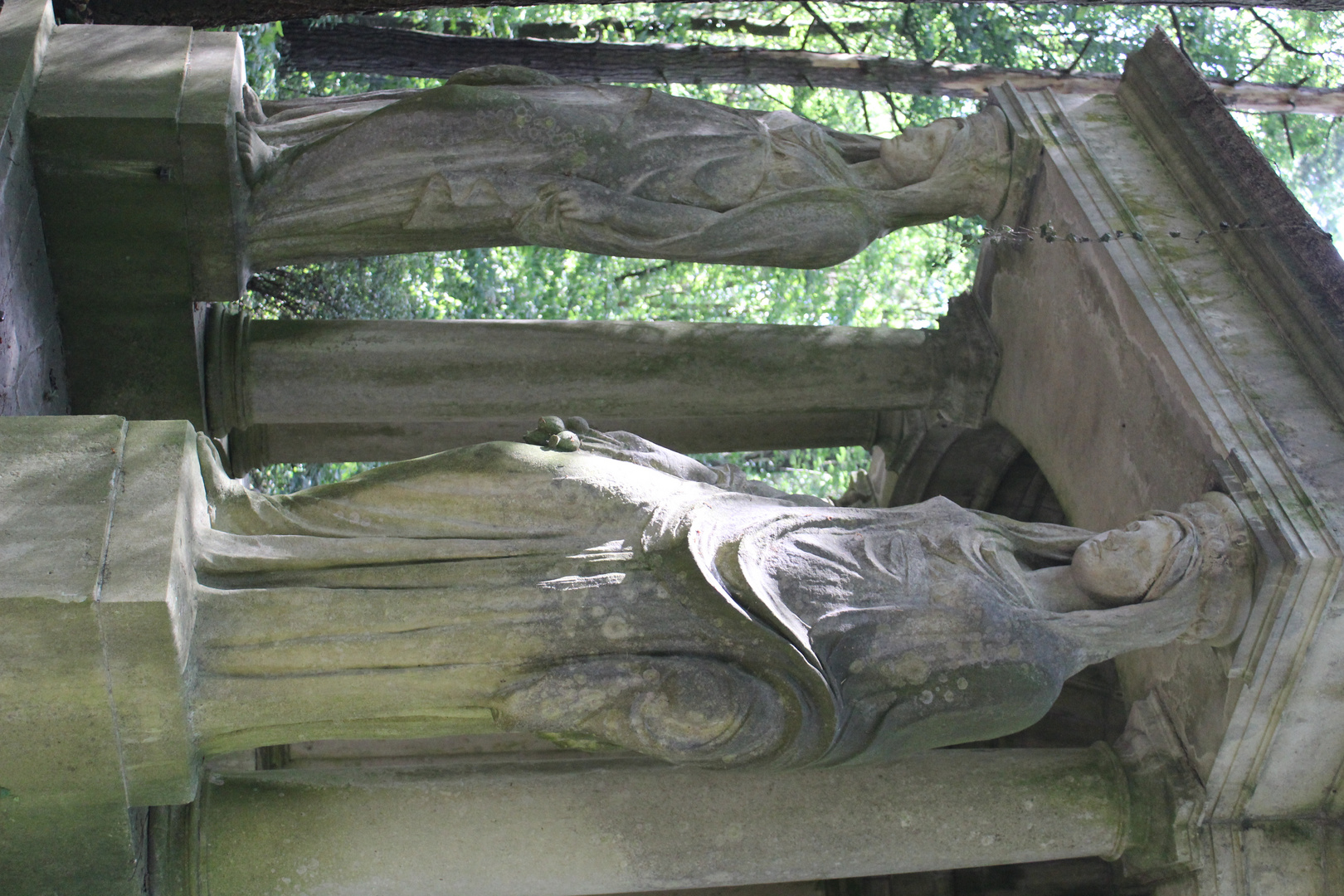 Statuen Friedhof Stahnsdorf