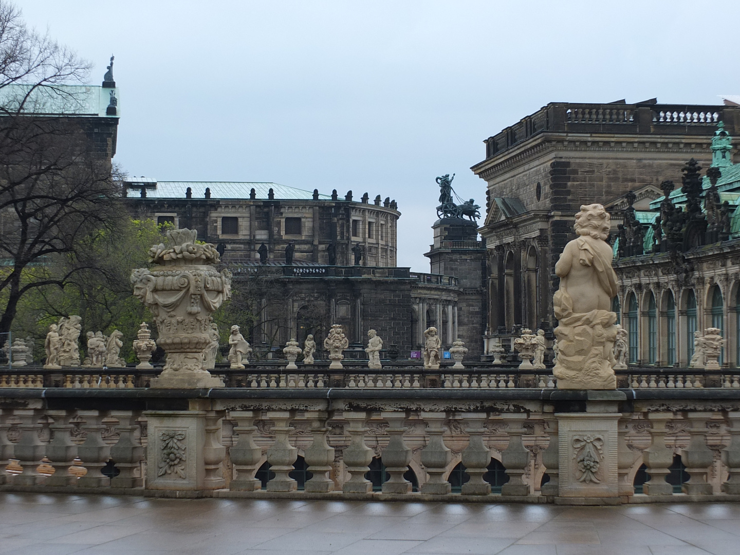 Statuen/Dresden/Zwinger