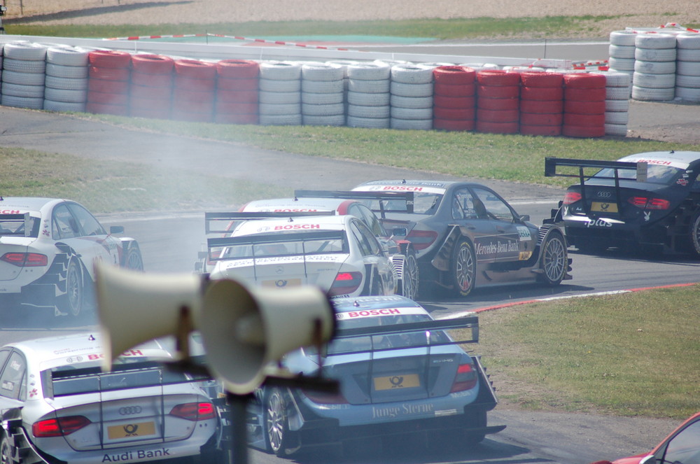 Stau an der Kurzanbindung auf dem Nürburgring