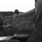 Staumauer am Möhnesee (Sauerland)