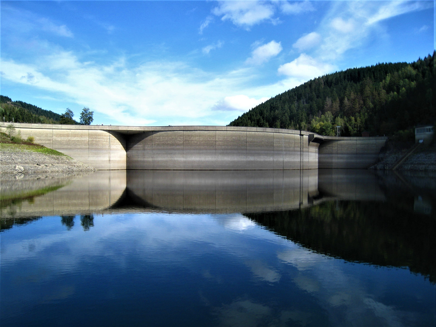 Staumauer der Okertalsperre / Harz