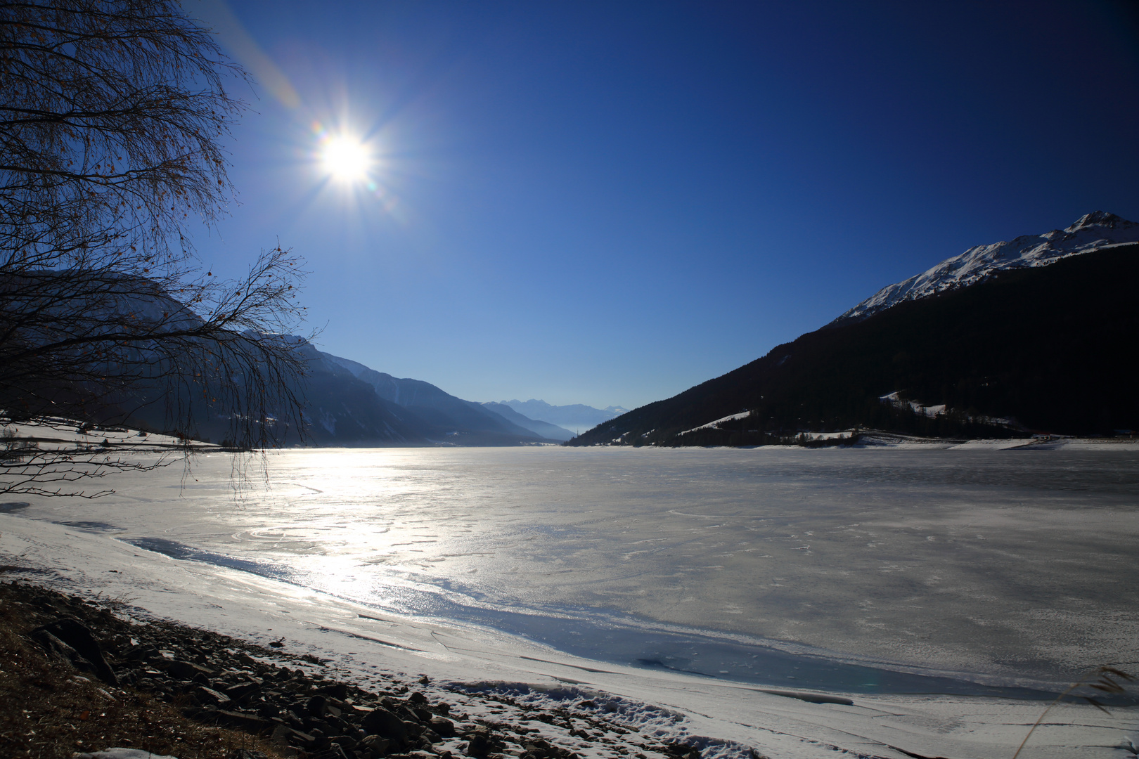 Stausee am Reschenpass